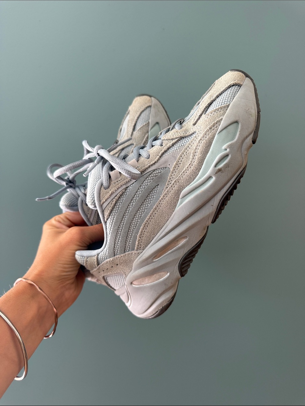 Adidas Original Yeezy BOOST 700 V2 Hospital Blue/Sage Size 4.5 - Picture 2 of 11